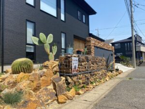 植栽を取り入れた完成外構 